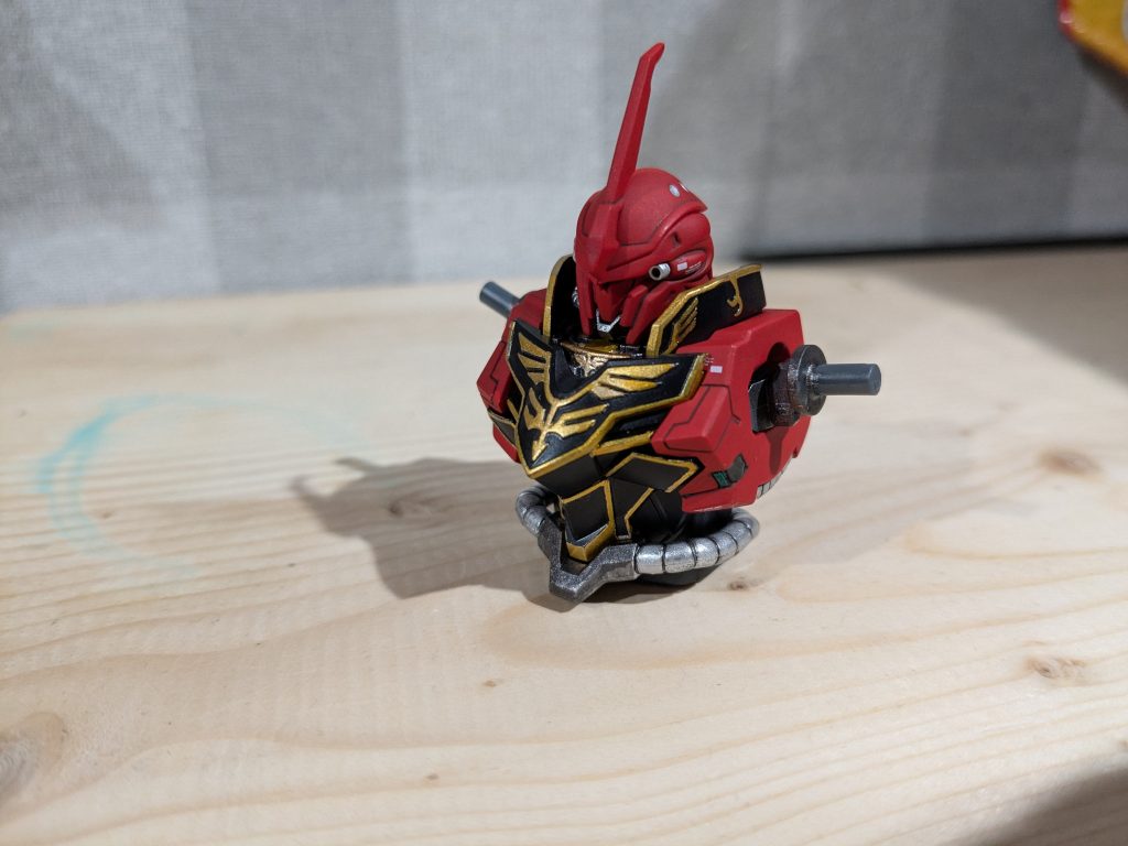 エングレービングはメタリックマーカーで塗装しました。