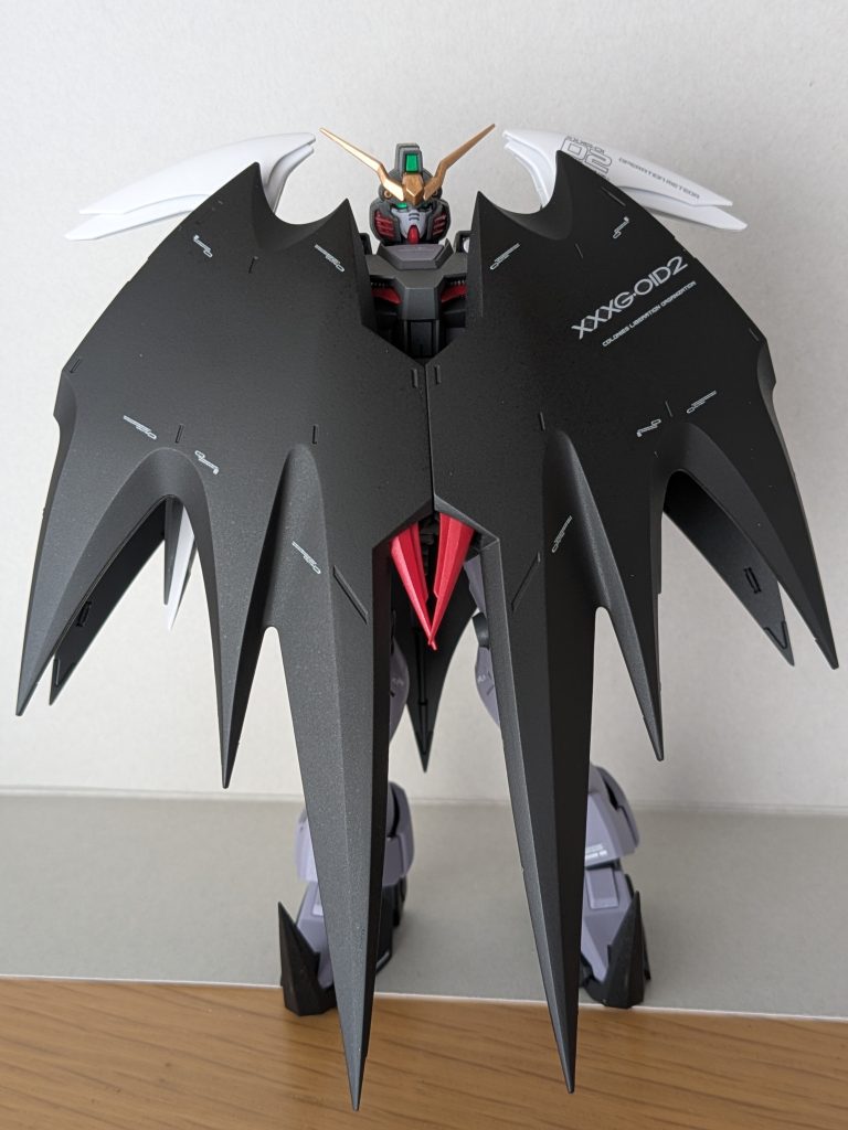 ちゃんと羽根がピタッと閉じるのは素晴らしい出来です😆