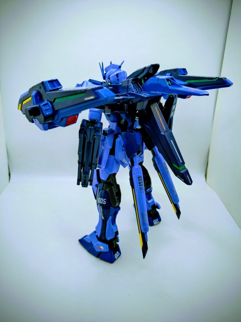 何だか最近はブルー系でまとめる事が多くなりましたが、1番失敗の無いカラーって感じで。