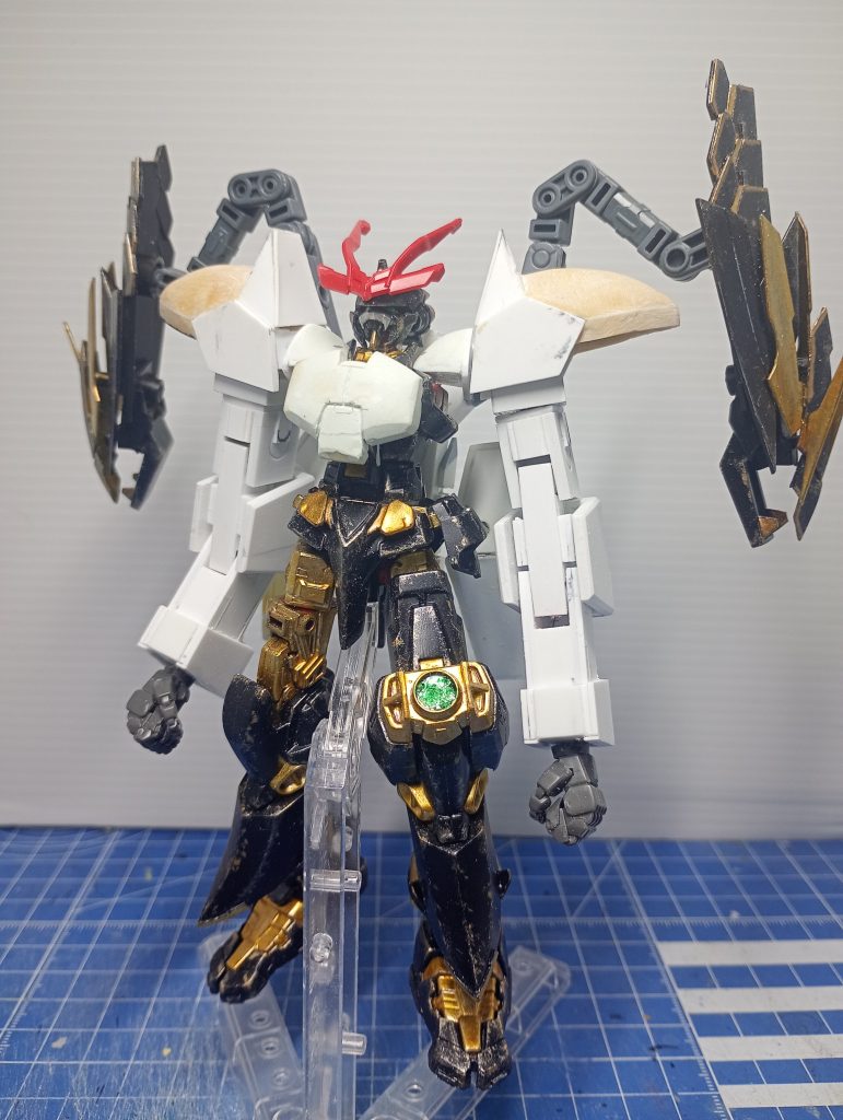 作品名：もっとスマートに作れるようになりたい…<p>なんだかんだ不器用だし、いつも割とおざなりだし。こんなんでも初期のコンセプトは「重症を負って機械化してパゥワーアップｩ！した悪役」だもん。</p>
