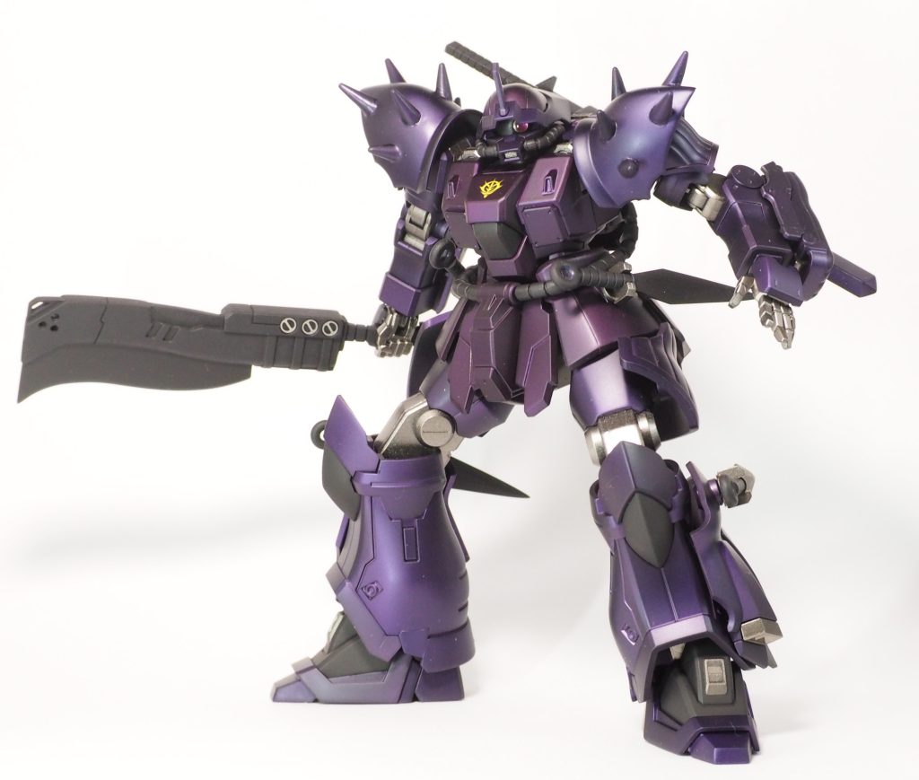 フレームはライトガンメタル外装はクロームシルバーにクリアパープル、その上にクリアブラック胴体部はクロームシルバー、クリアパープル、クリアルージュにクリアブラック武装やその他はサフェーサーブラック