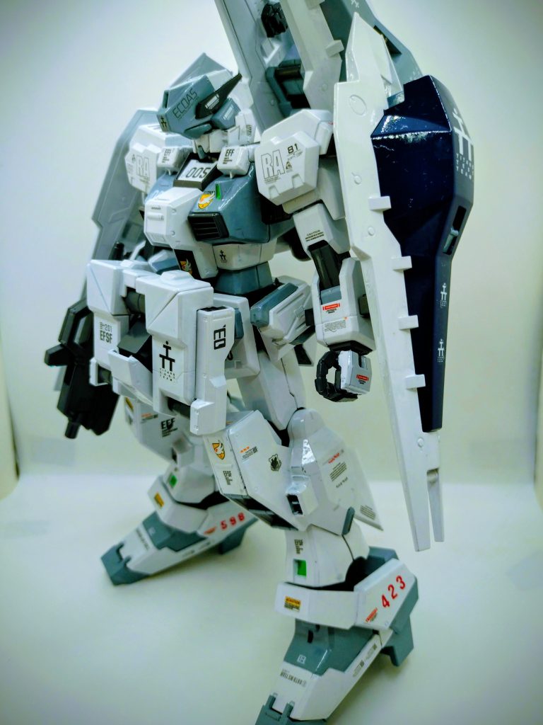 通常のアドバンスド・ヘイズルにシールドブースターを追加装備してみました。単品でシールドブースターを購入して追加してます。