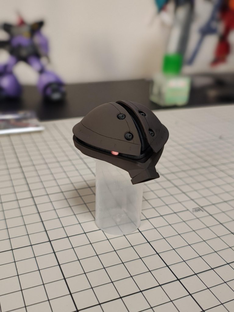 モノアイのガラスカバーは外してます、