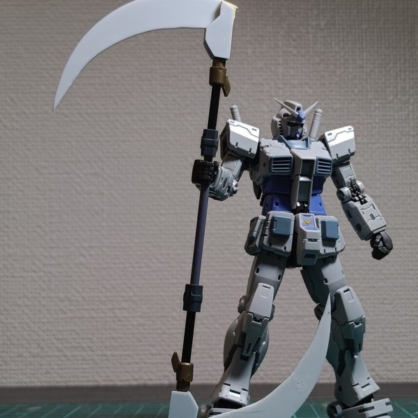 来月末の周年記念シリーズ作を作らにゃなりませんね。。まぁ…全然【2】の形に見えないとはいえ、それなりの形になったので進捗上げ。作ってく過程でストーム的なハルバードに見えたり、シャイニングなカリバーにも見えたりで、【2作品目】って位置で言えばこれ以上ないモチーフかなと思ったり。（2枚目）