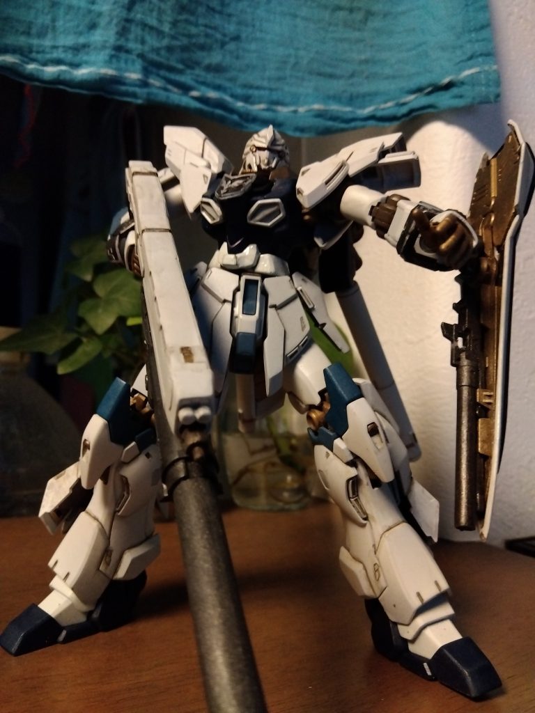 スジ彫りブラススミ入れで情報量増しました…ウェザリングをしたいところを今回は封印しました😣