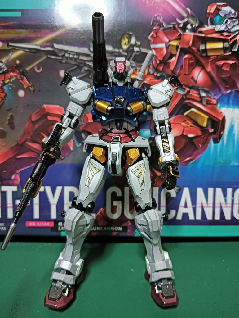 太腿のところの金のライン半分黒だったのに完成後に気がつきました…が、どうかご容赦を！&nbsp;