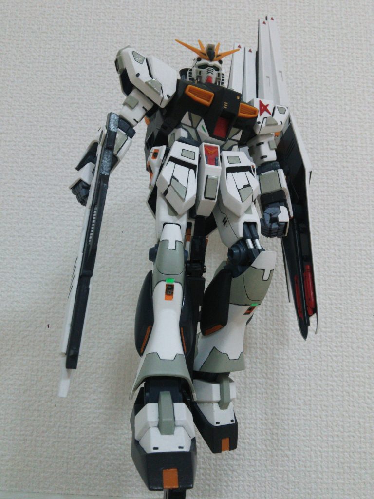 νガンダム–2枚目/制作者：YOSHION