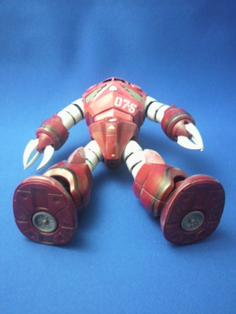 足裏も塗装のみ