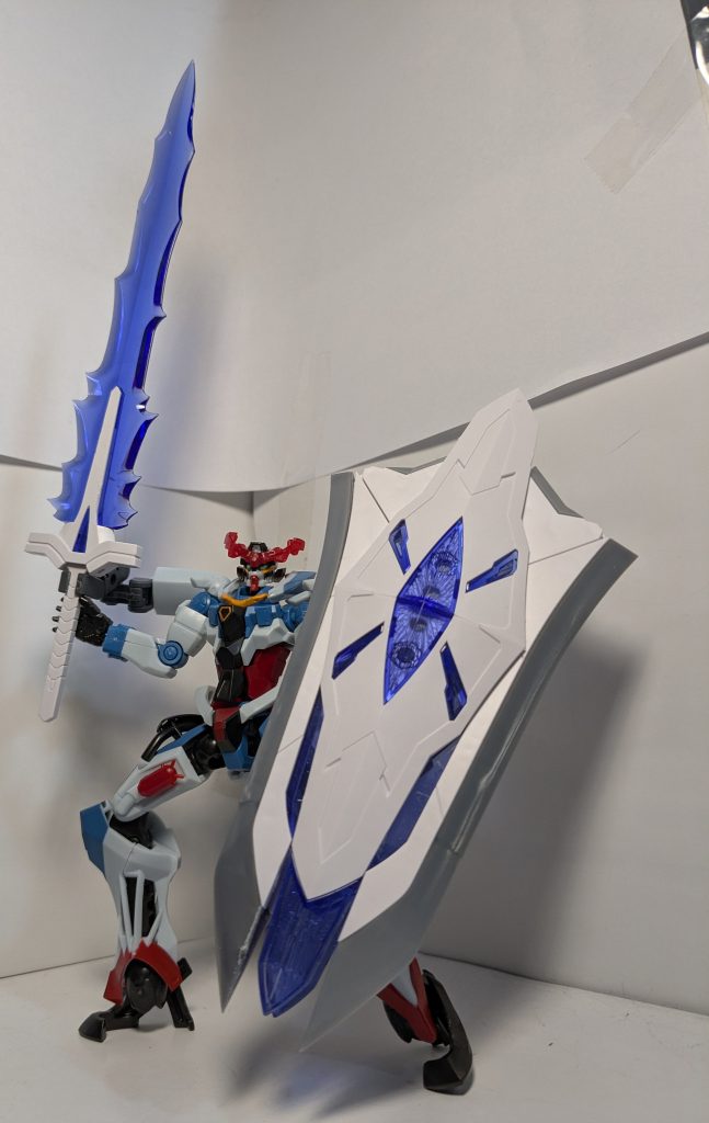 盾も持たせています