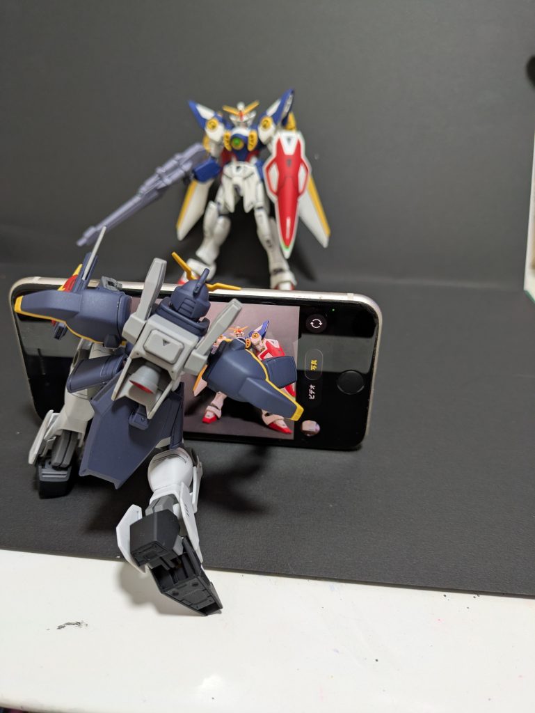 撮影は全て携帯です！機体名を入れるだけで加工はしていません後ろと下に黒画用紙を置いて撮影しています😊