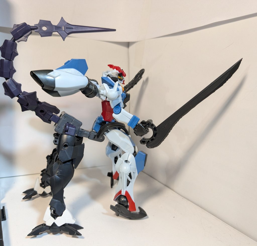 腰のジョイントを使って、メカニカルユニットで馬部分を表現しています。