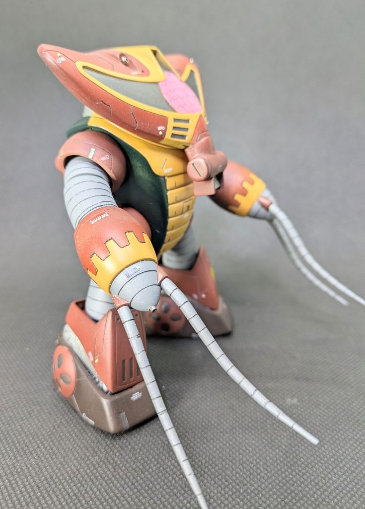 サイドショット右✨️ツインロッドはキットのままだと長い印象だったので、テキトーな長さまでカットしてます。