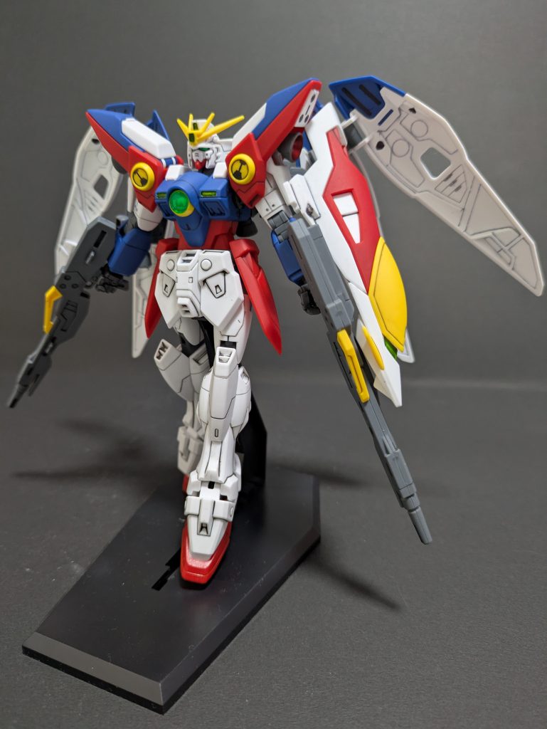 EGウイングガンダム完成の流れで着手しはじめたんですが、完成がこんなにかかるとは😂