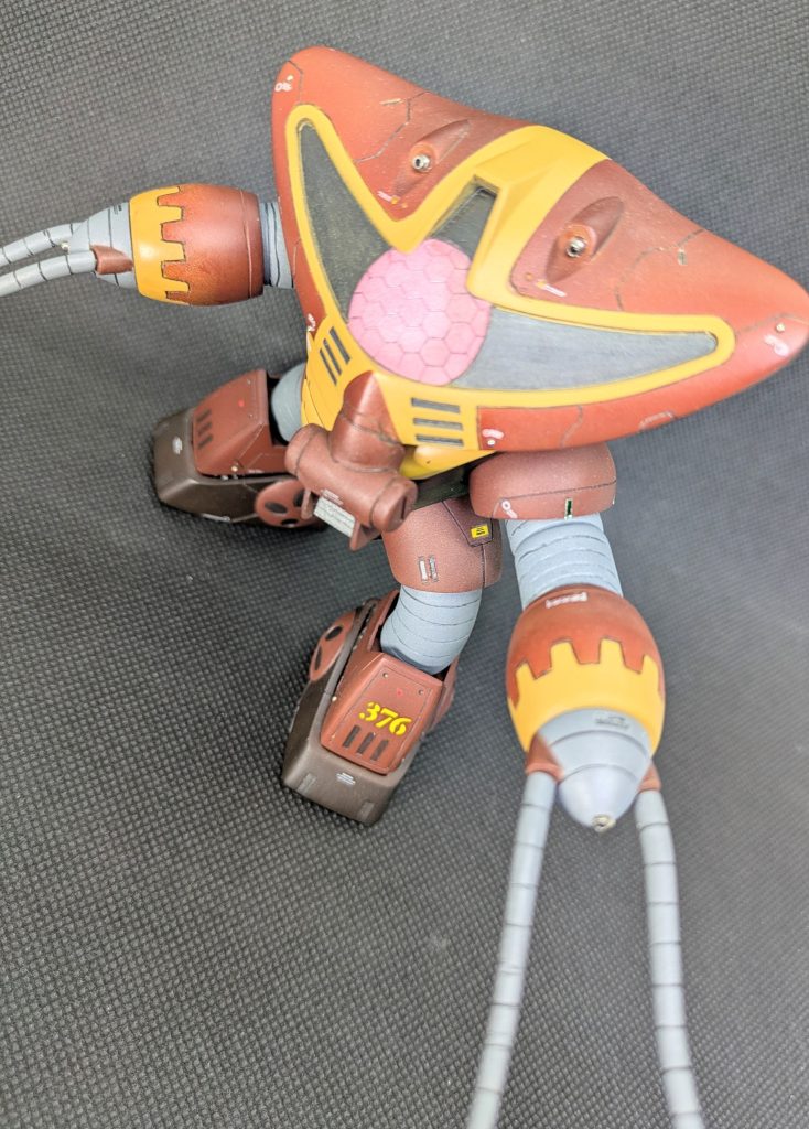 角度をかえて✨️複眼モノアイって、あとにも先にもこのアッグガイだけのよ〜な？😅普通のモノアイと性能に差はあるのだろうか？💦