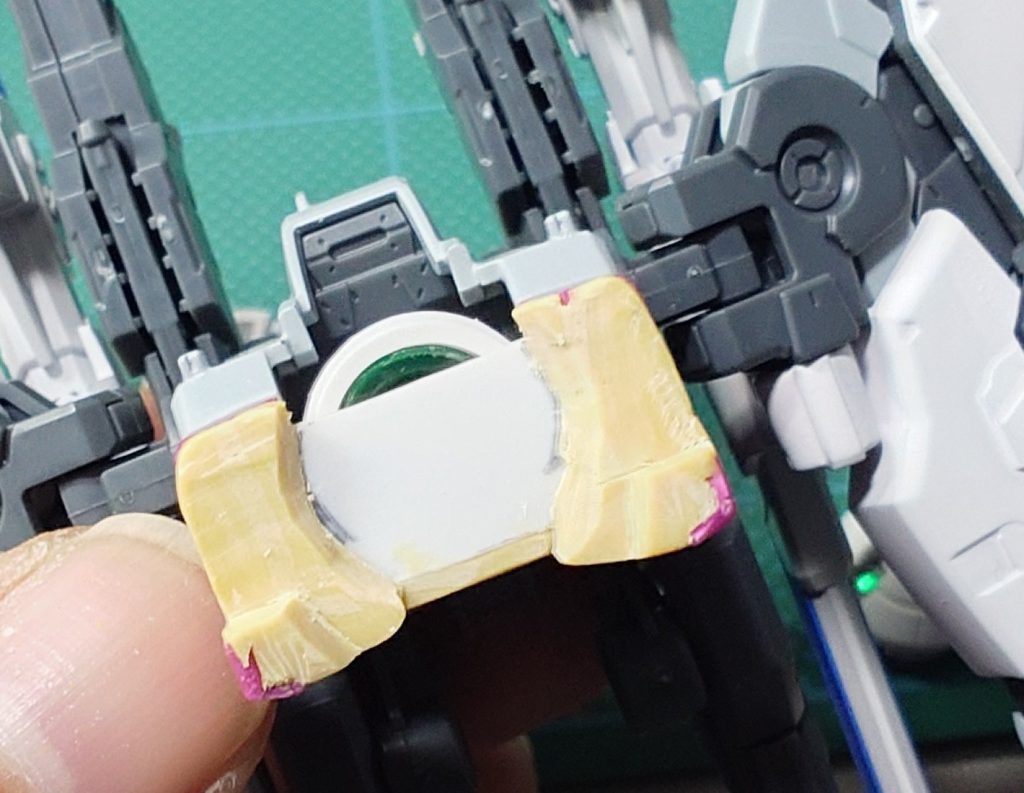 もう少しパテを成形すれば良かったんでしょうけど