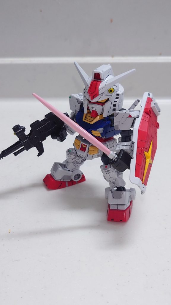 動いてるところは見に行く事ができませんでした(gundam-kao5)