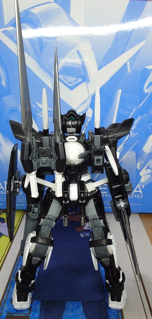 背面左に乗せすぎた感があるな