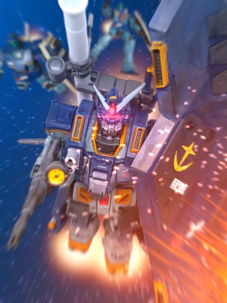 「連中、手練れだぞ！下がれ！」　部下の２機を後退させ、距離を取らせるのと同時に、サラミスを狙撃したザクがこちらに炸裂弾を打ち込んできた。マイセンは咄嗟に防御する。ガンダムは特製のシールドを装備しており、たいしたダメージを受けていない。部下も後退させたことが幸いした。