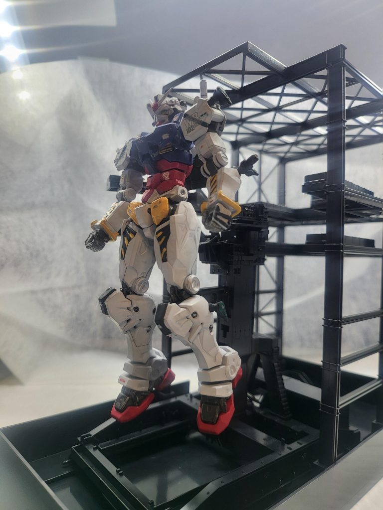 ガンダムファクトリーの記事をみて、ファクトリーからの感動は次の世代にも生きると思い、このシーンを作りたく作成に至りました。デジラママーカーの合成がうまくいかなかったので、お見苦しになるかもですが(^_^;)、、あとで背景パネル作ろうと思います。(_ _lll)ｽﾐﾏｾﾝ