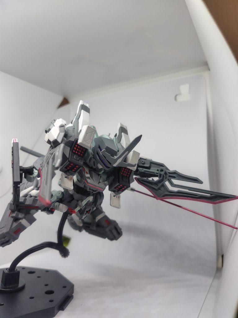 クレーデル、お前ごときじゃ戦力不足だ。俺の剣技でも見ておけ奥義ヤエ・ザクラ&nbsp;