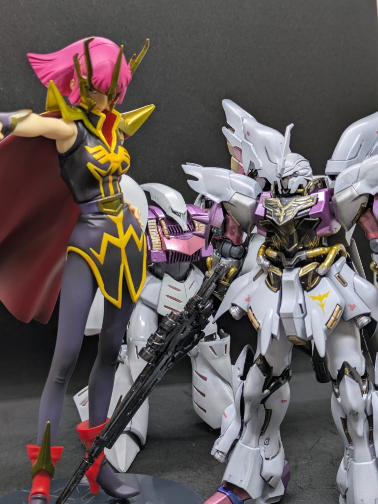 【妄想設定UC0088】 本物のミネバがシャア・アズナブルに連れられ、ハマーン様の元にー。ミネバはシャアではなく、キャスバル・レム・ダイクンヘ全権を移譲することを発表する。そしてこの時シャアが歩み寄ることで、ハマーン様との電撃的和解が実現。その後ザビ派によるグレミー派による反乱が発生するもこれを鎮圧。ちなみにエウーゴ陣営のアーガマは、シャングリラに寄港せず別コロニーに退避したため、ジュドー・アーシタが歴史上には登場しない。