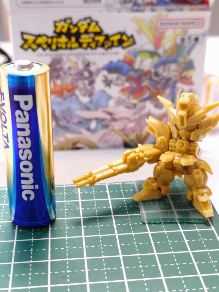 塗装前写真。半壊状態ですが(zaku-kao4)