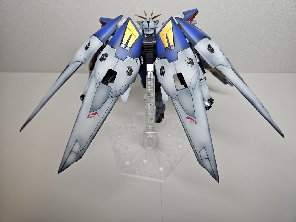 ウイングバインダーもうまくグラデーションできて良かったです。質感の違いが一番出せてる気がします。