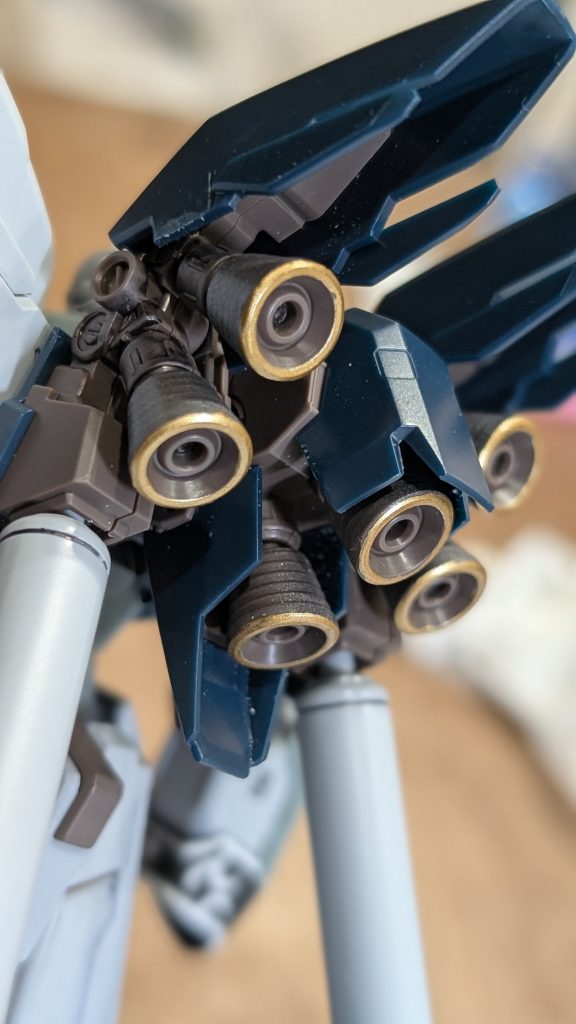 何はなくともバーニヤノズルだけはイエローゴールドで縁取りますw