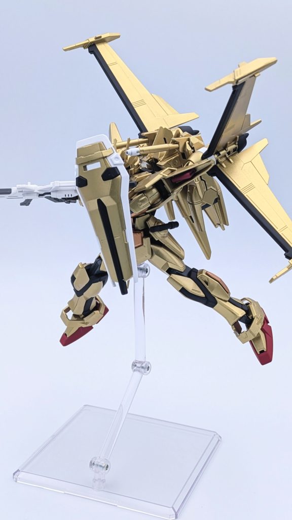 レクイエム反射のやつ。シールドは特別な機能無ければどれも大して変わらん理論でストライクのものです。正直、余ってたのでこれを使いましたが、オーブにも余ってるだろ…