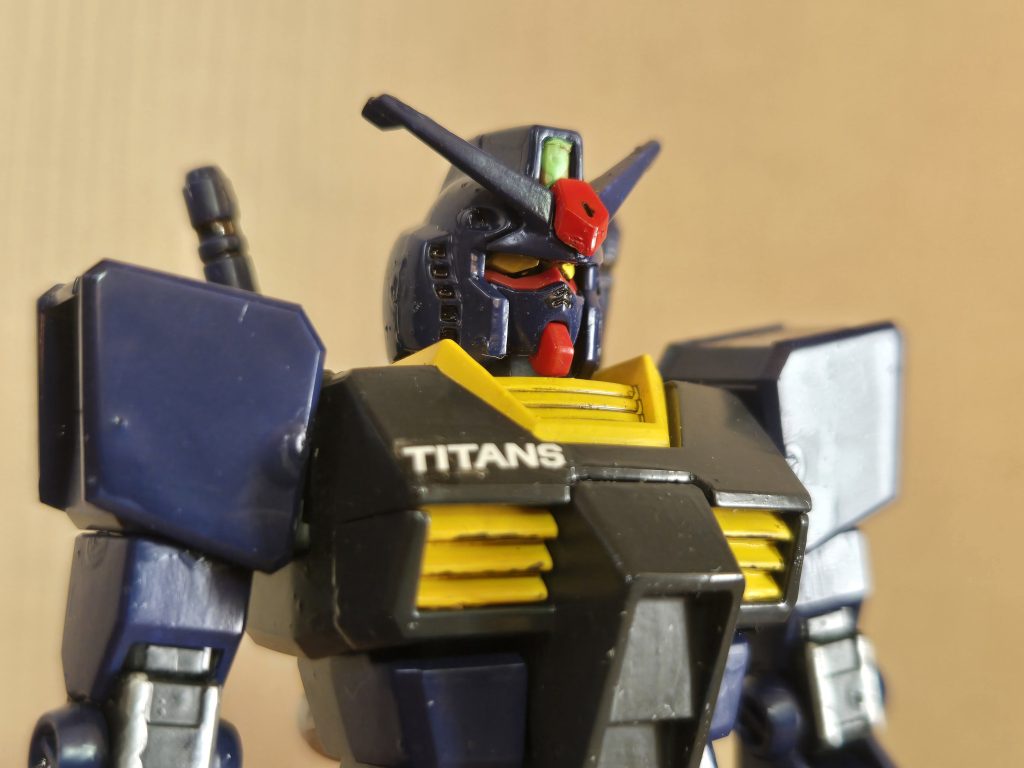 左胸にティターンズ仕様の表現をしました！