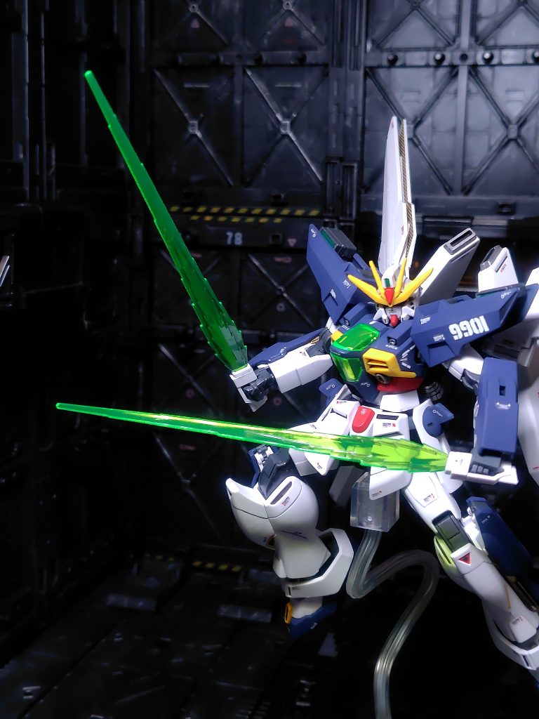 このハイパービームソードの形状、いかにも強そうでいいですね。