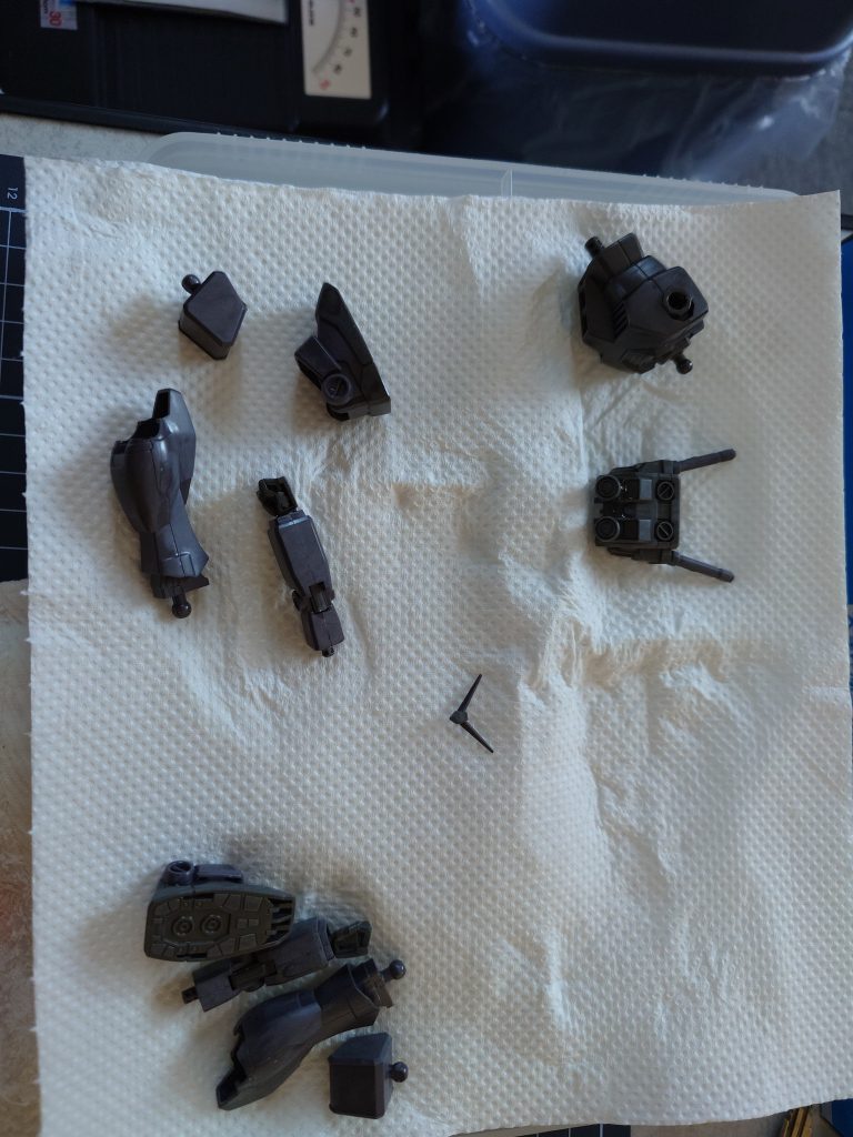 足付け後に水洗いで乾燥待ちのところ。