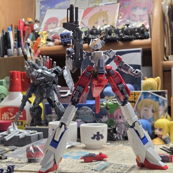 TR-6をベースにTR-S的なオリジナル機を作成開始！太もも前側には隠し腕を装備(4,5枚目参照)自画自賛にはなりますが、天才的なギミックになったかと…笑頭はサイコブレード装備にするか、バーザムⅡのものをベースにするか迷ってます…後ろ側はまだまだ考え中です（3枚目）