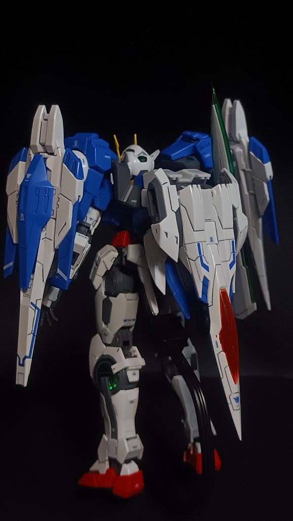 背面ショット。スタンドの位置に工夫が必要か。この、キットはスタンドなしで自立は難しいんですよね、古いジョイントなのでやむなしです。