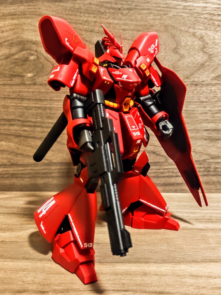 何やらメタルロボット魂からサザビーが発売されるようですね。νガンダムといい、ここ最近逆シャアが盛り上がっています。ホビージャパンさんの特集を見ても、本当同じモデルをキット化した時に、その時代で大きく進化して来たんだなぁと。良い特集でしたね、面白かったです。エントリーグレードですが自分もνガンダムにハマっているので、新しいアイテムで進化して出てくるとなんだか嬉しい気分になりますね。PGはでも大き過ぎかなぁ、高いし(笑)。高いで言うとνガンダムのメタルロボット魂も、くぅーつ、欲しいっ。まぁメタルロボット魂版のサザビーも我慢しなくちゃなんでしょうが(泣)。クオリティが高いのは良いんですが、価格もその分高いんですよね、そこは低くてもいいのにっ(笑)。