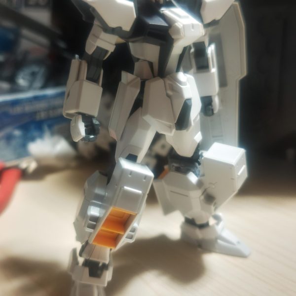 誰が何と言おうとストライクです！AOZ関連パーツを組み込んでるだけのストライク！細かいところを弄ってから投稿します…（2枚目）