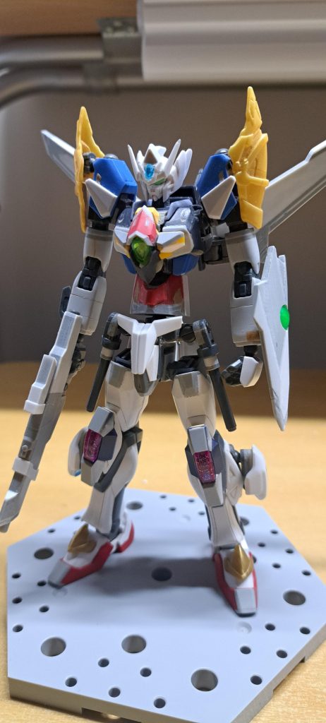 ベースはHGCEフリーダムガンダムをベースに作り様々なパーツを使いビームライフル、シールド、フライトユニット(翼)を自作で作りました塗装はまだ決まってないですが改めて投稿していきます