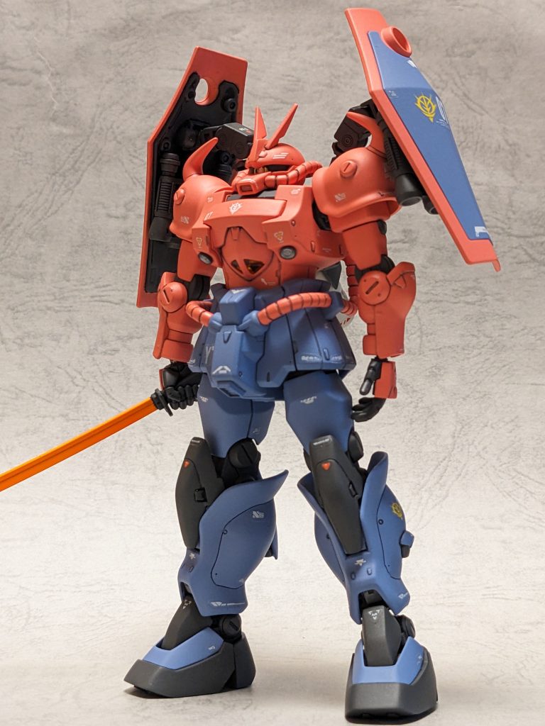 シールドバインダーはフレキシブルに可動するので、ちと分かりづらいですが、真横に動かしてディフェンシブモードに出来ます。