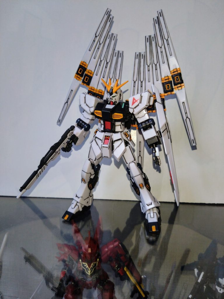 ダブル・フィン・ファンネルを装備。