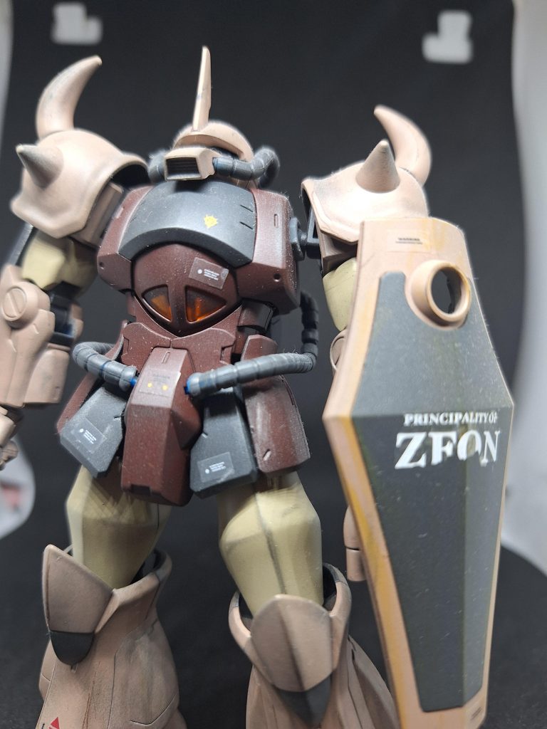 グフ–2枚目/制作者：直線屋