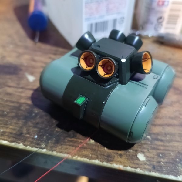 センサーはWAVEのクリアパーツに変更してグリーンを入れました☝️バーニアは6灯も😅💦何気にバーニア祭りになりそうな予感😅💦（7枚目）