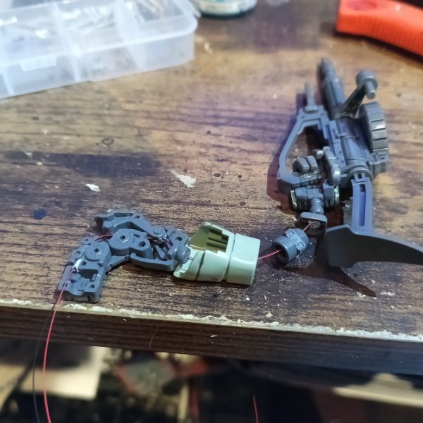 写真はパーツを通す順番間違ってます🤣😅💦（4枚目）