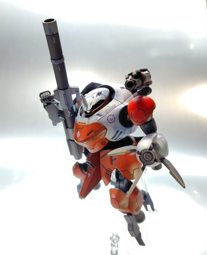 アナザーコンにエントリーしたセイバーガンダムのあとからすぐに作り出したのですが今回は近年まれに見る最短で仕立てられました。年明け直後に開始なので正味1週間くらいですかね。