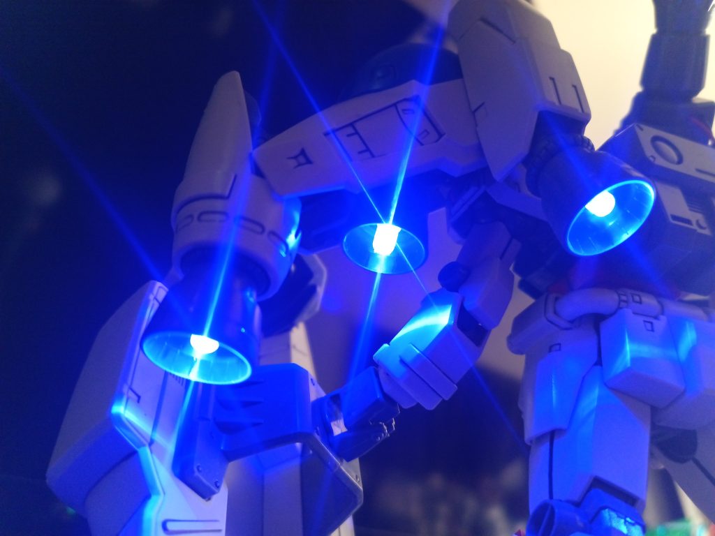 バーニアはデカかったんで砲弾タイプ使ってますね☝️アトミックバズーカも砲弾タイプです👍