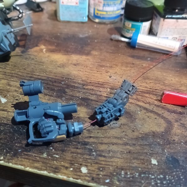 早くも今年5体目、MG プロトタイプグフ始動です😁前作がザクII ver.2.0のパーツ流用機体で、今作もかなり流用されてて記憶も新しいのでサクッと出来るかも😅💦（3枚目）