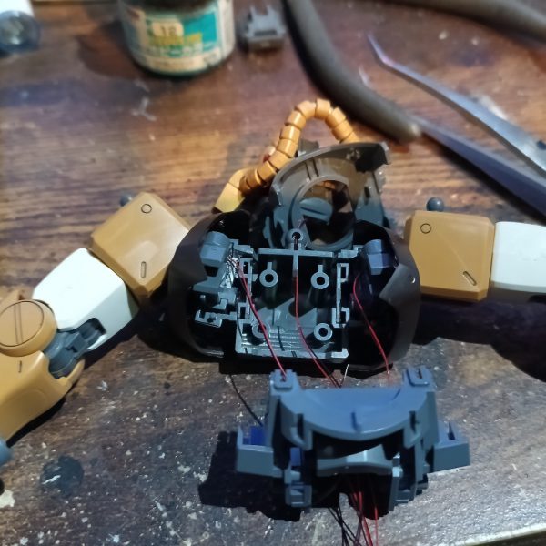 プロトタイプだからかあまり入れるとこ無いですね😅💦なので予定数はこれで終了です😅💦（2枚目）