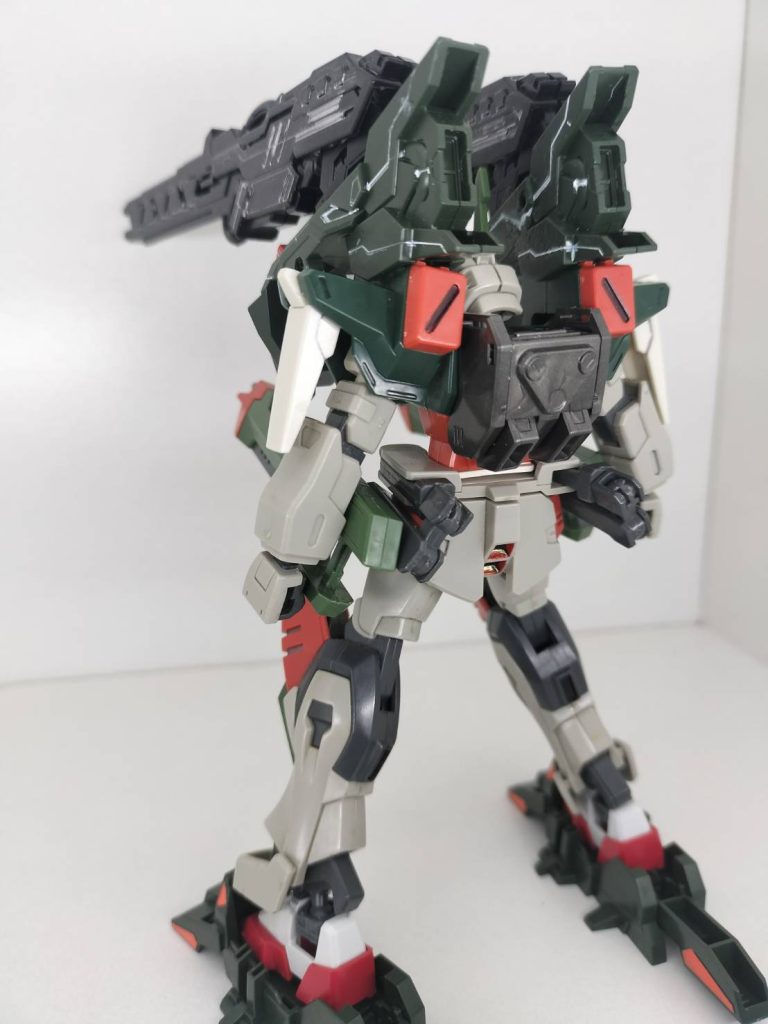 足もスリッパデカくて00に交換しましたが、塗装する余力なくいろいろ妥協してしまいました。