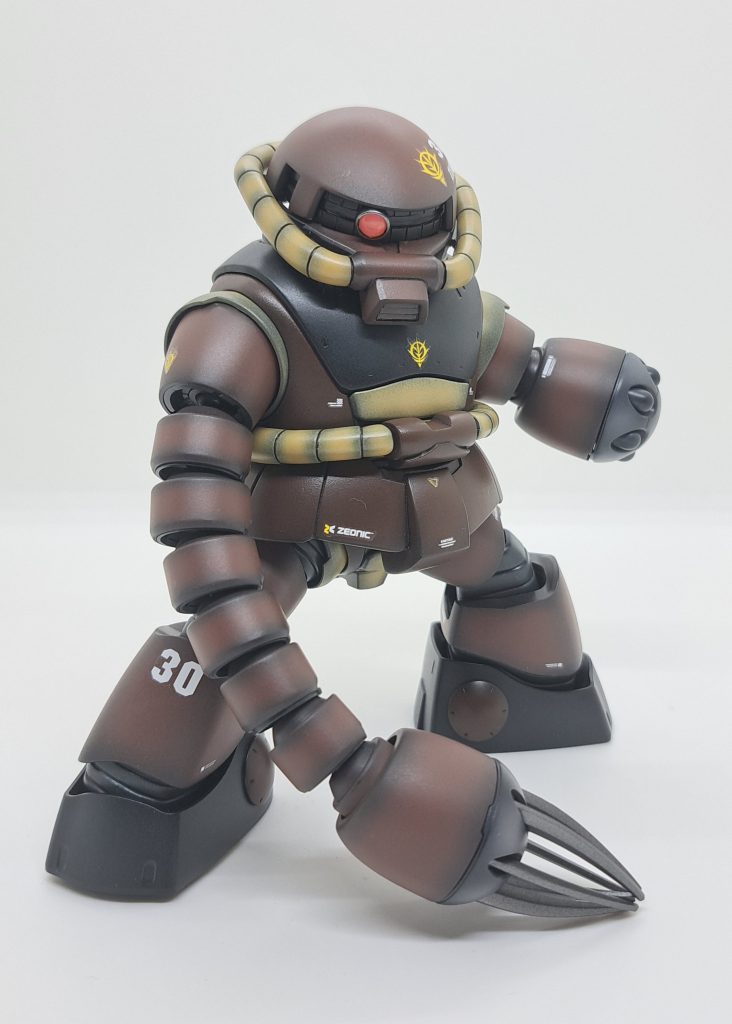 いつもはなんでも艶消し吹いてましたが今回は半光沢にしました