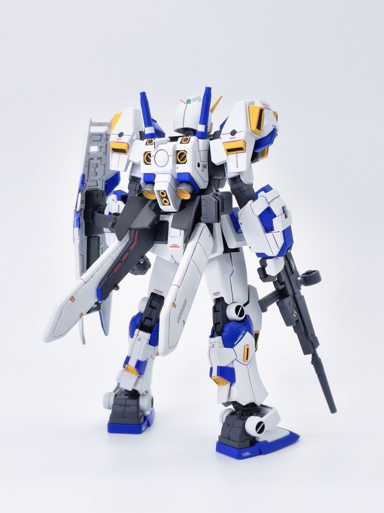 ガンダム4号機–3枚目/制作者：LEN