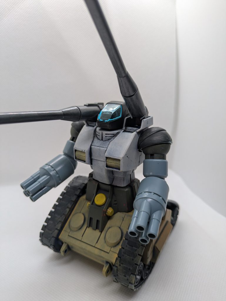 最初は上半身グレー系で考えてた